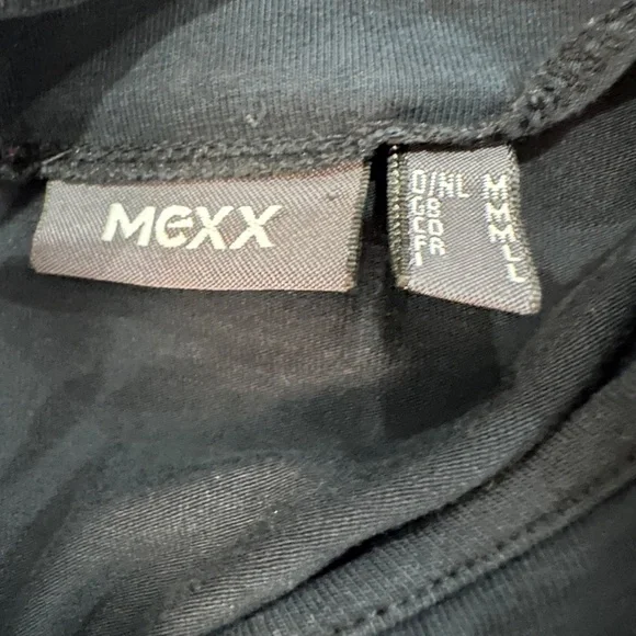 Black top - Picture 2 of 2